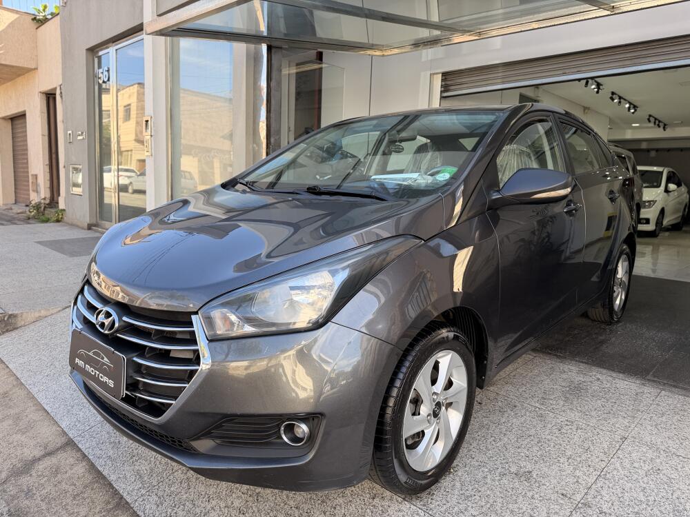 Hyundai HB20 S