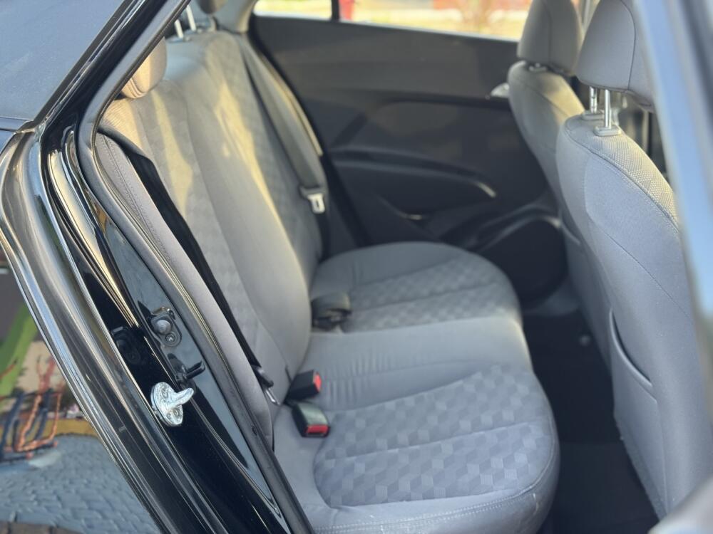 Hyundai HB20 S