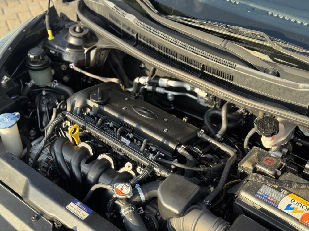 Hyundai HB20 S