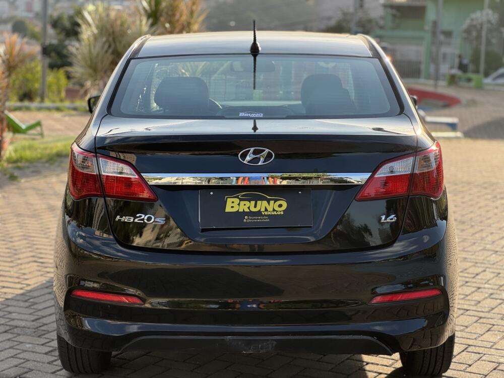 Hyundai HB20 S