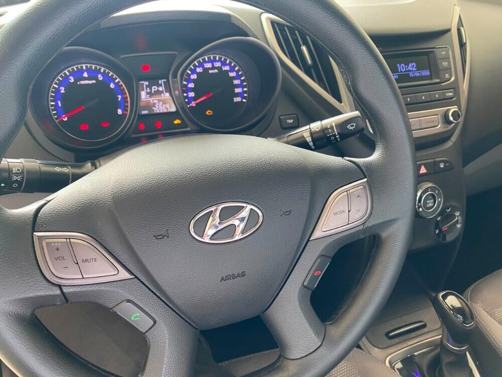 Hyundai HB20 S