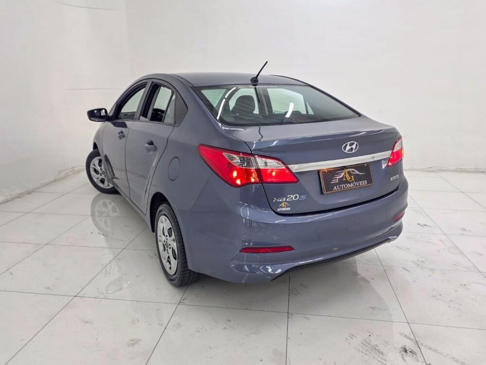 Hyundai HB20 S