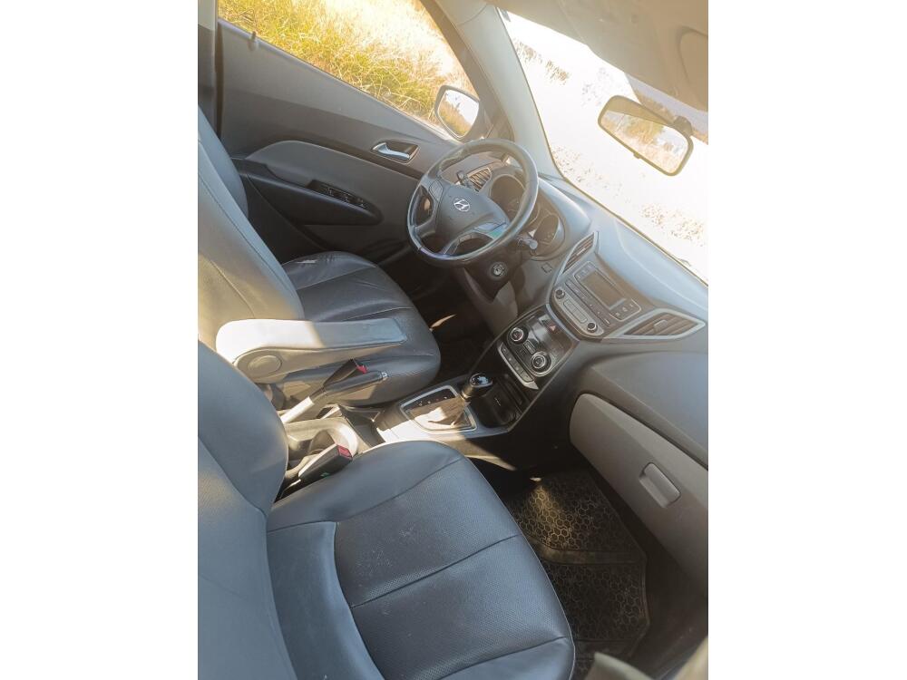 Hyundai HB20 S