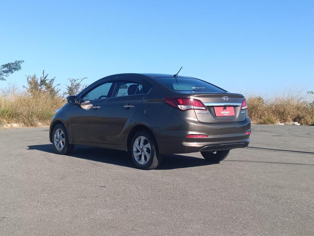 Hyundai HB20 S