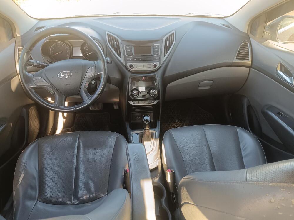 Hyundai HB20 S