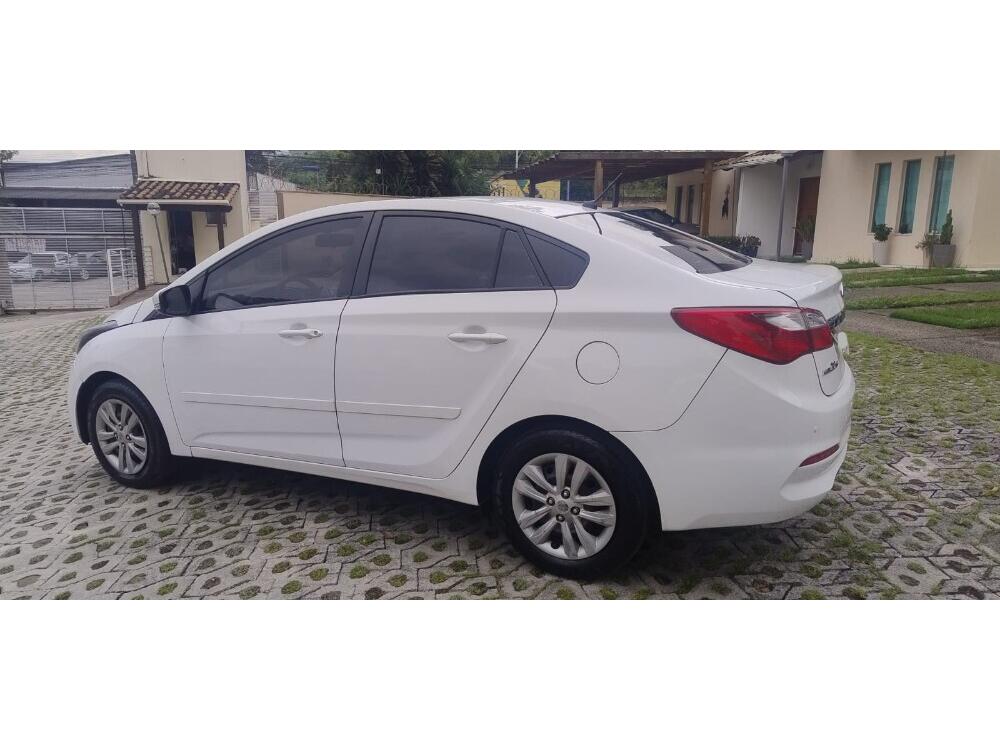 Hyundai HB20 S