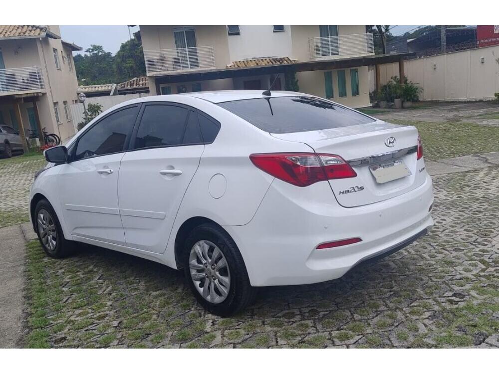 Hyundai HB20 S