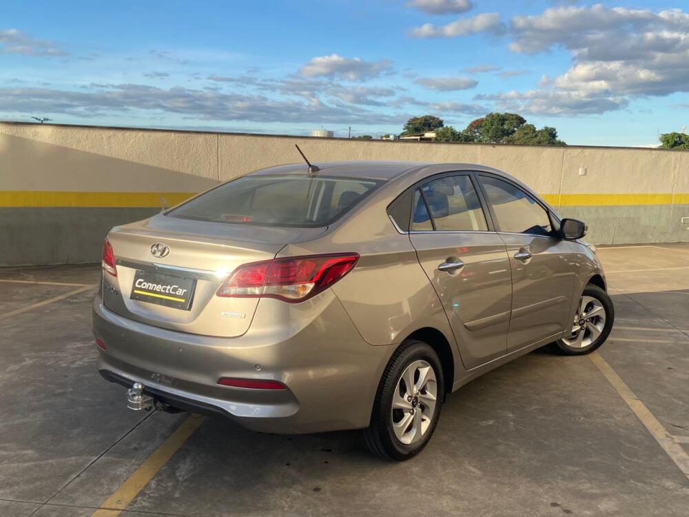 Hyundai HB20 S