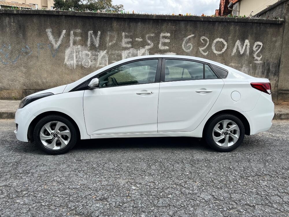 Hyundai HB20 S
