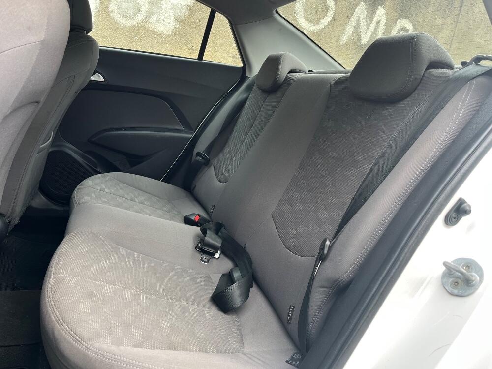 Hyundai HB20 S