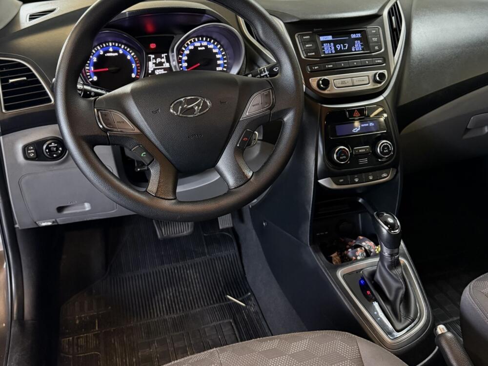 Hyundai HB20 S
