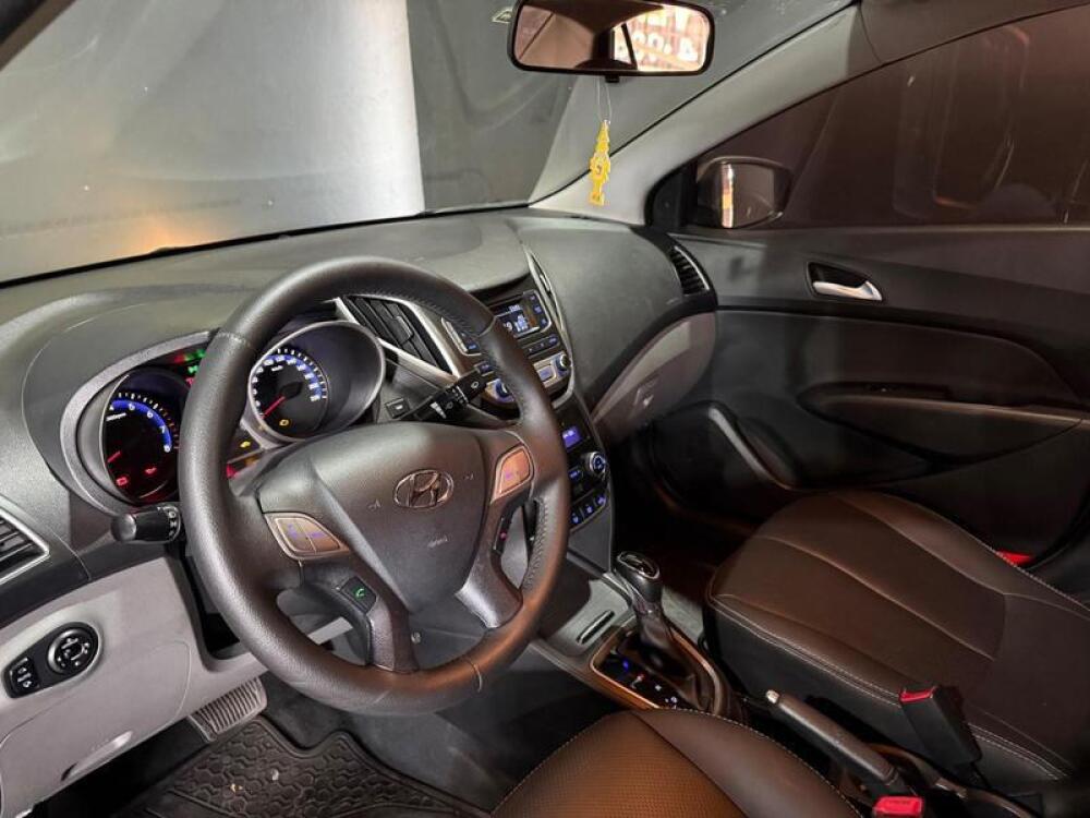 Hyundai HB20 S