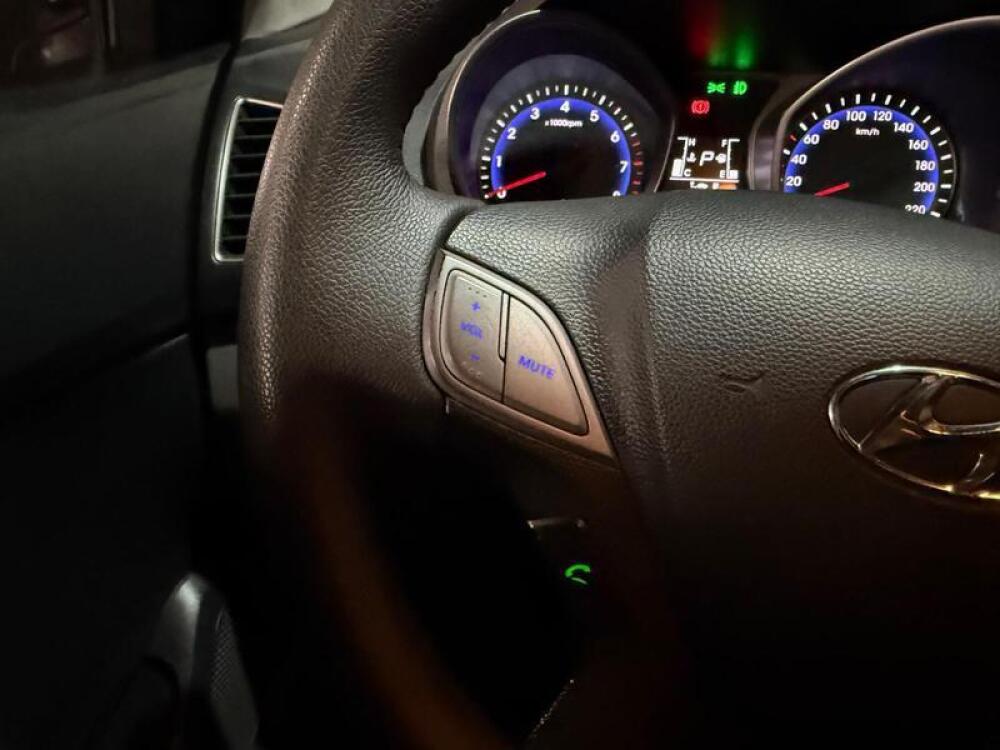 Hyundai HB20 S