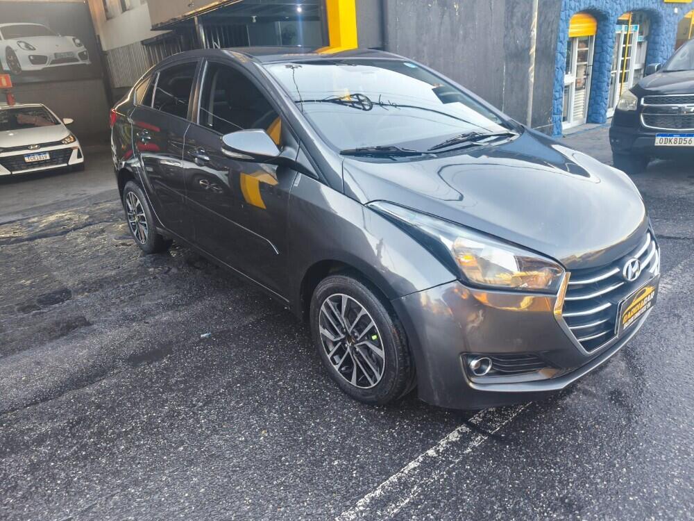 Hyundai HB20 S