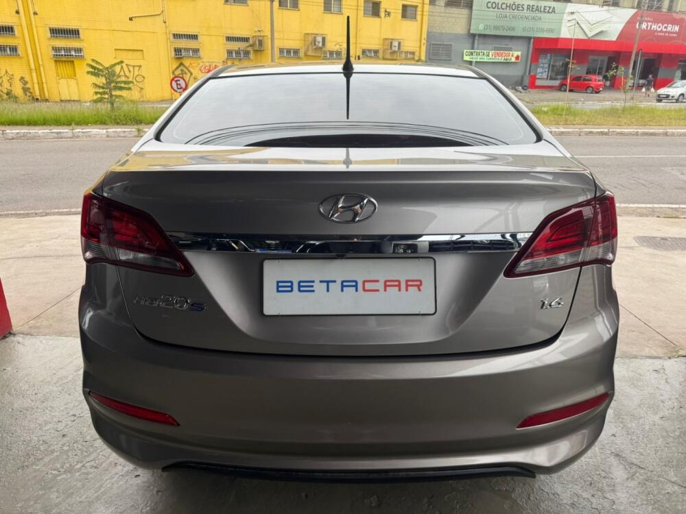 Hyundai HB20 S