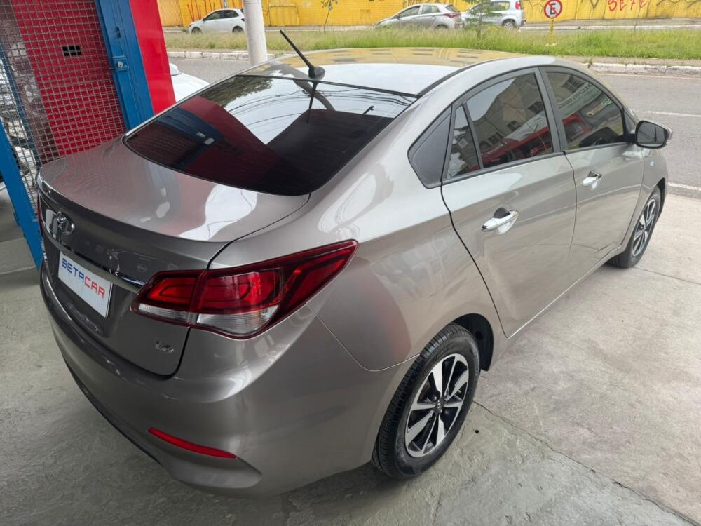 Hyundai HB20 S