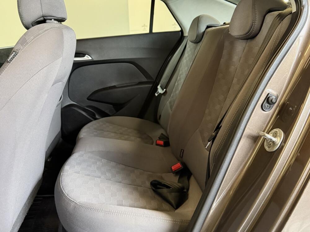 Hyundai HB20 S