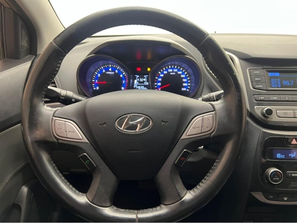 Hyundai HB20 S