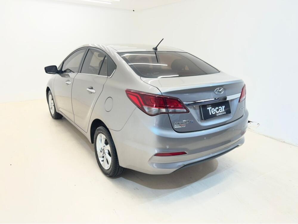 Hyundai HB20 S