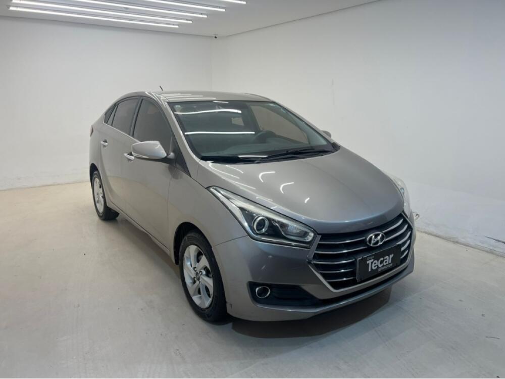 Hyundai HB20 S