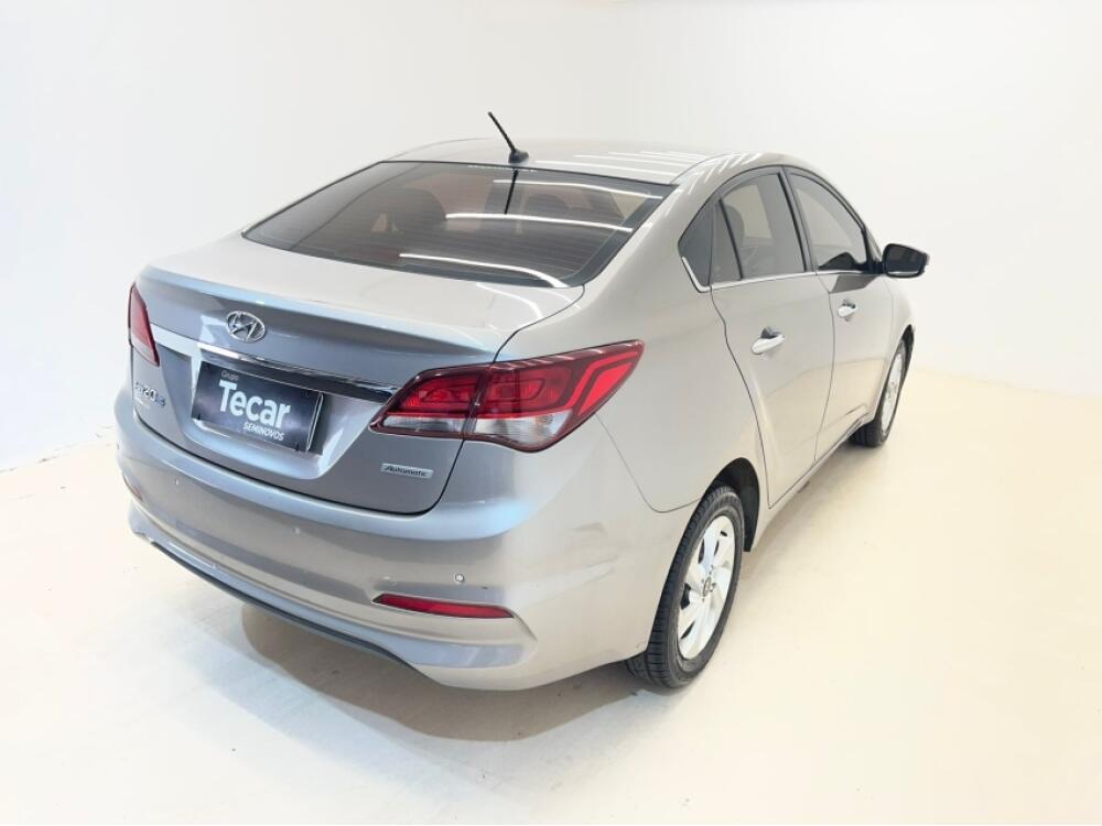 Hyundai HB20 S