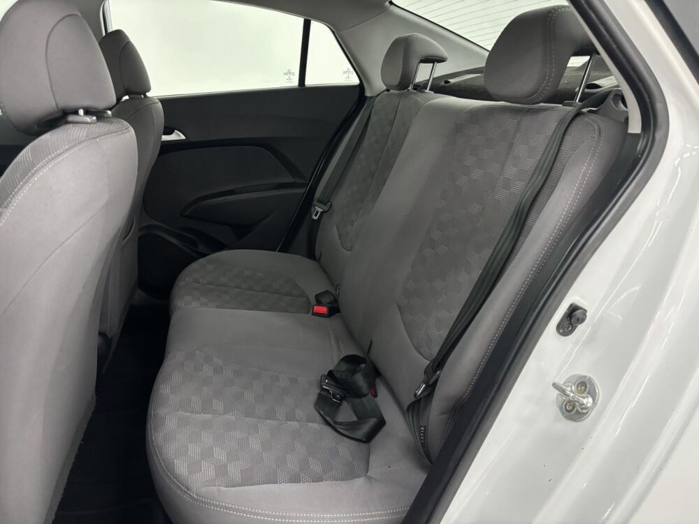 Hyundai HB20 S