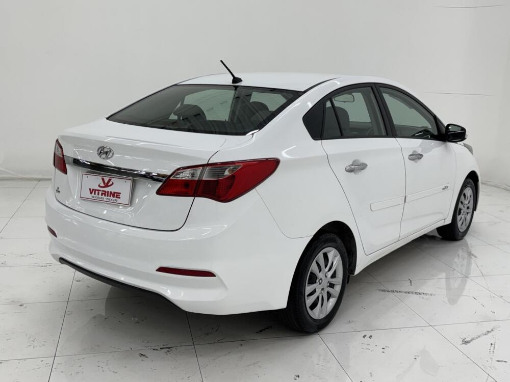 Hyundai HB20 S