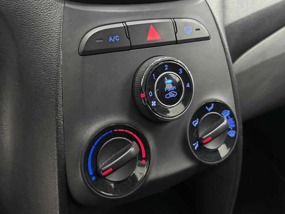 Hyundai HB20 S