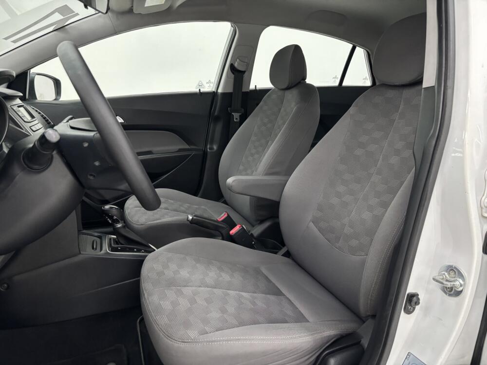 Hyundai HB20 S