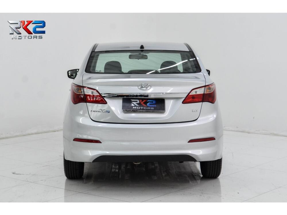 Hyundai HB20 S