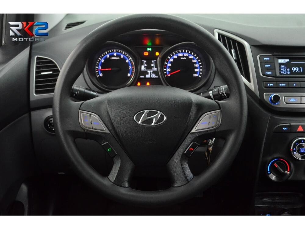 Hyundai HB20 S