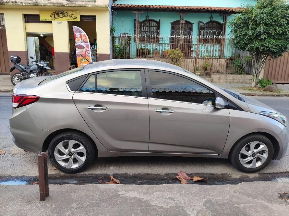 Hyundai HB20 S