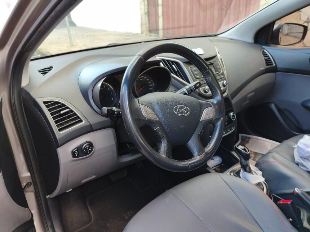 Hyundai HB20 S