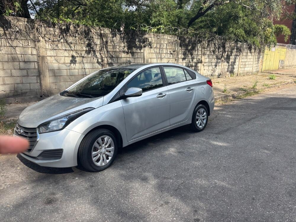 Hyundai HB20 S