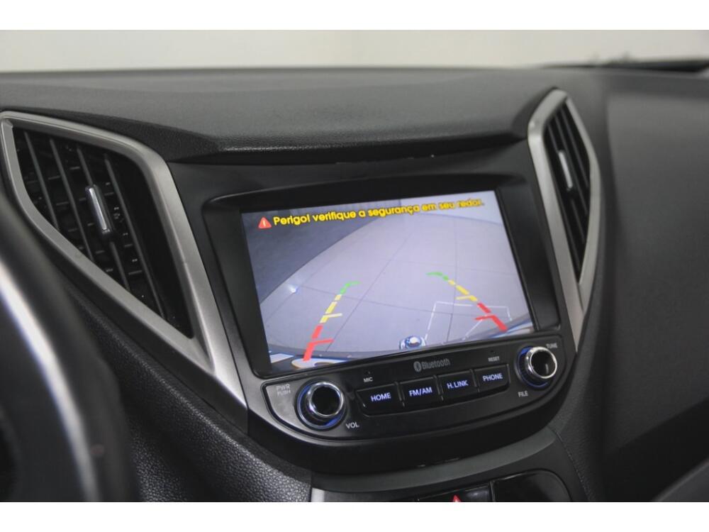 Hyundai HB20 S