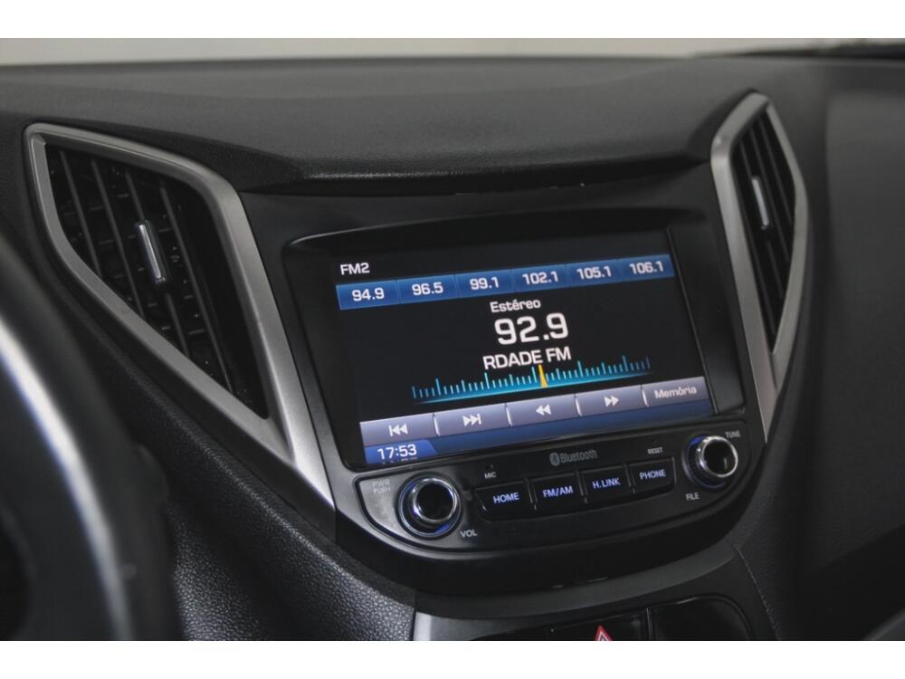 Hyundai HB20 S