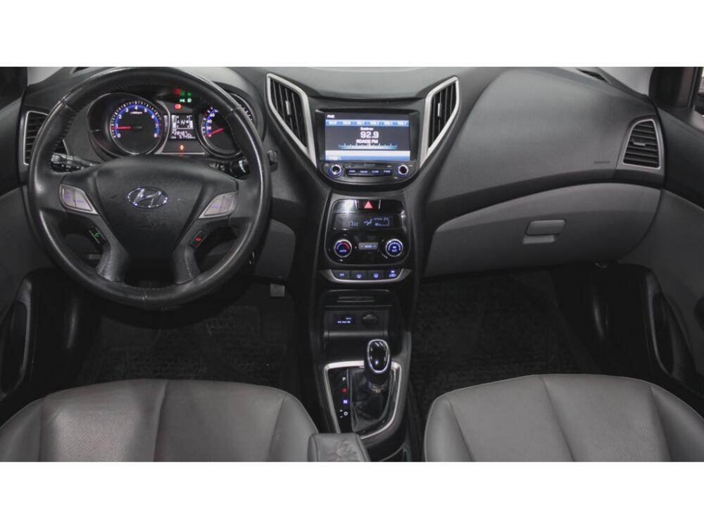 Hyundai HB20 S