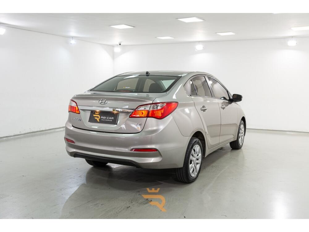 Hyundai HB20 S