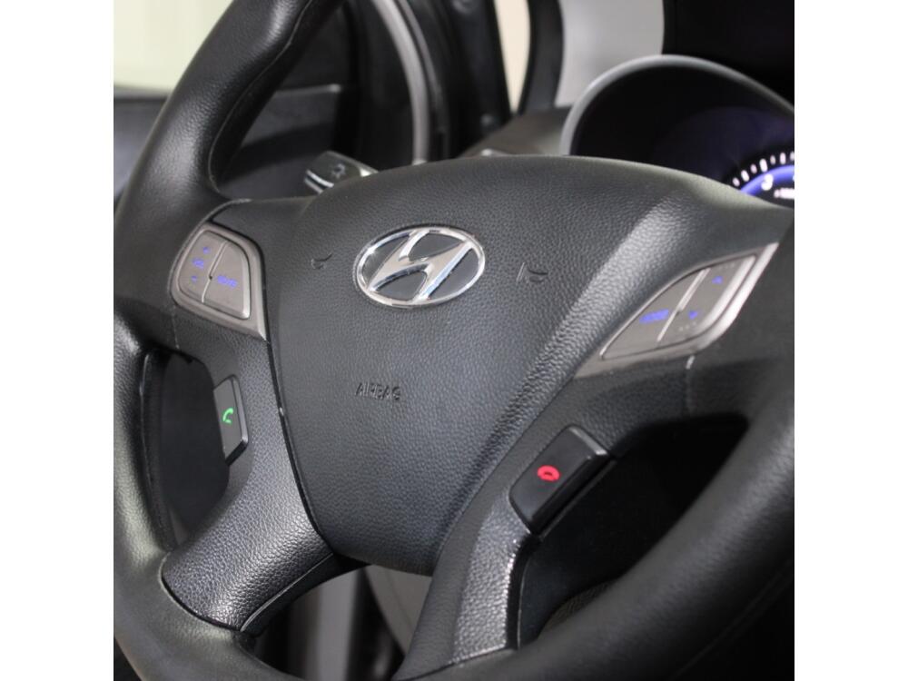 Hyundai HB20 S