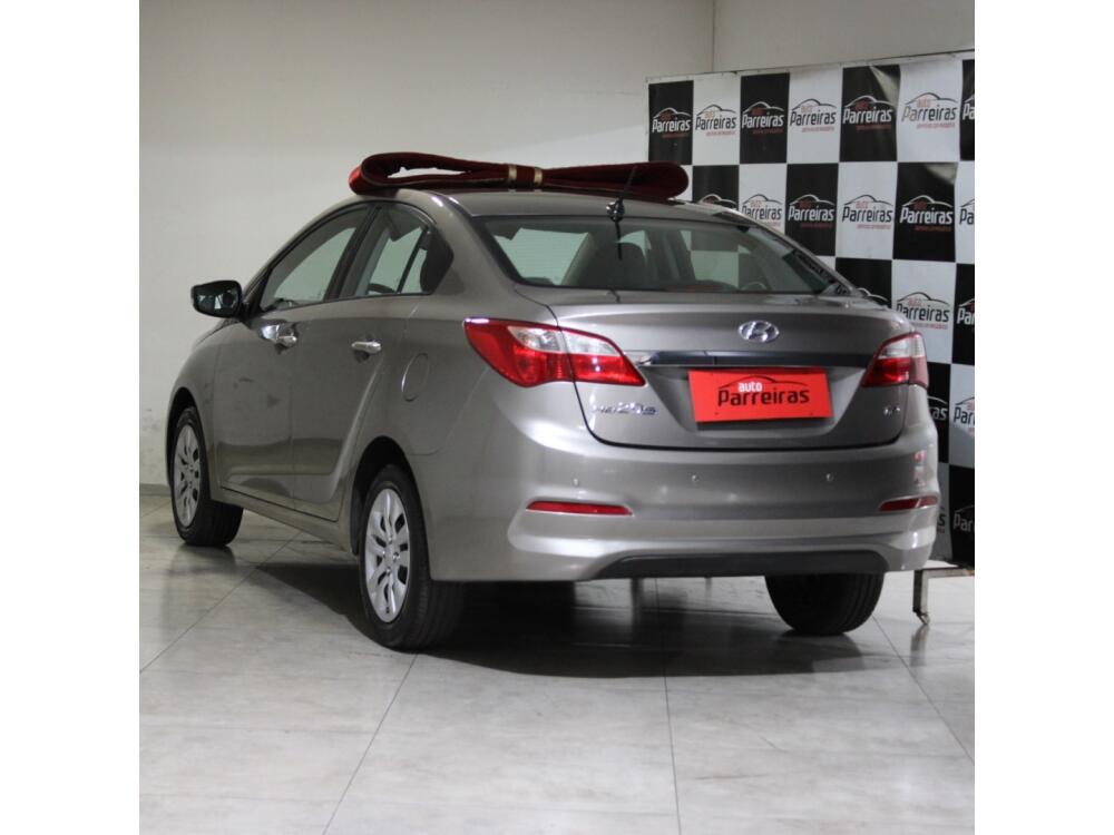 Hyundai HB20 S