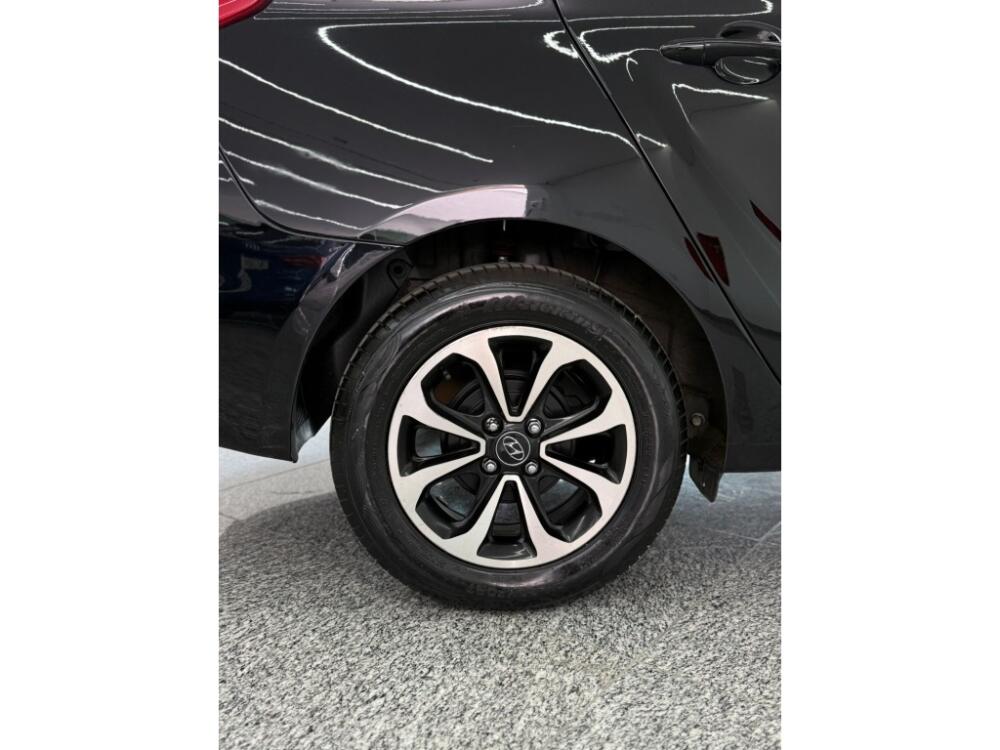 Hyundai HB20 S