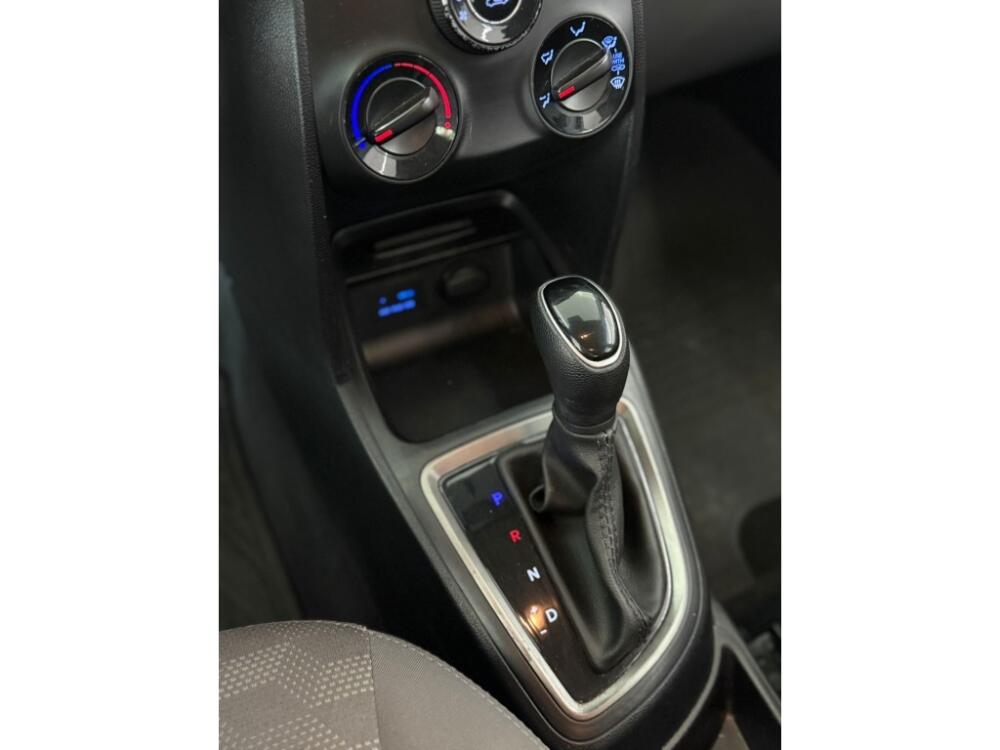 Hyundai HB20 S