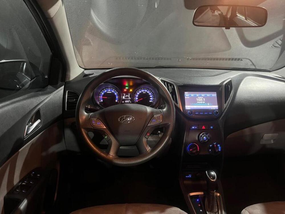 Hyundai HB20 S