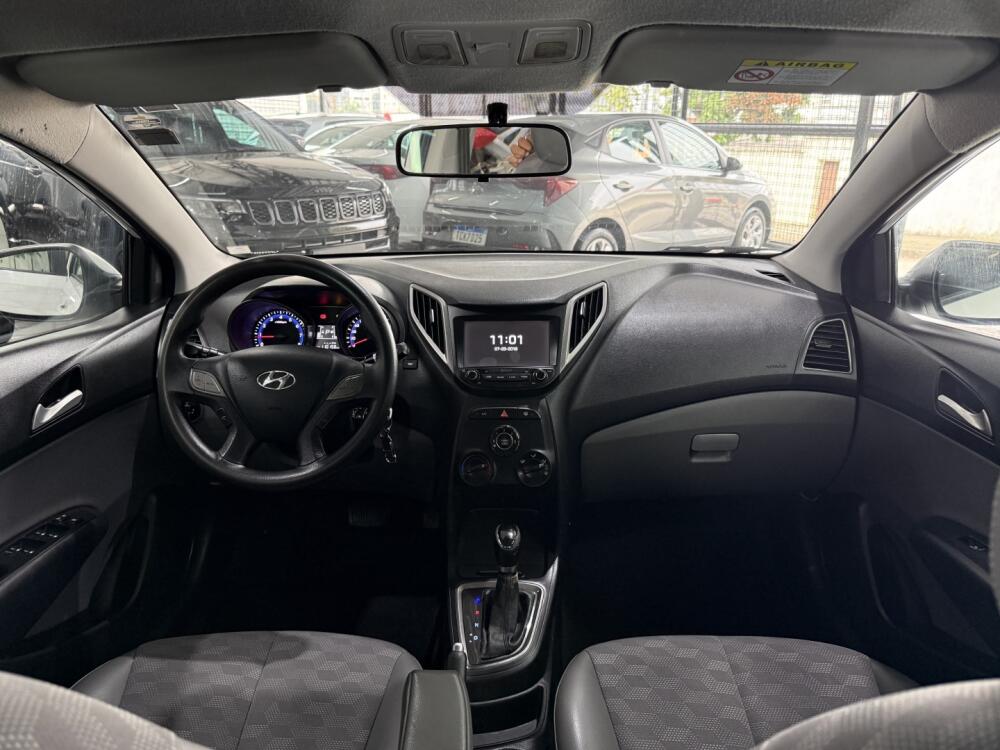 Hyundai HB20 S