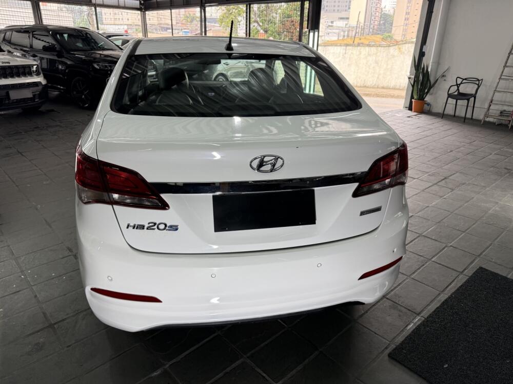 Hyundai HB20 S