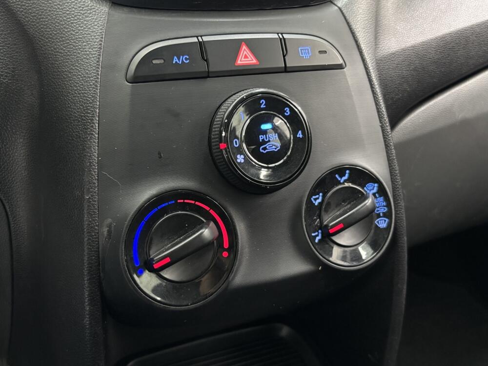 Hyundai HB20 S