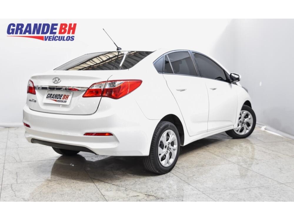 Hyundai HB20 S