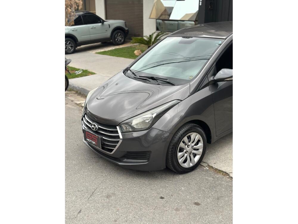 Hyundai HB20 S