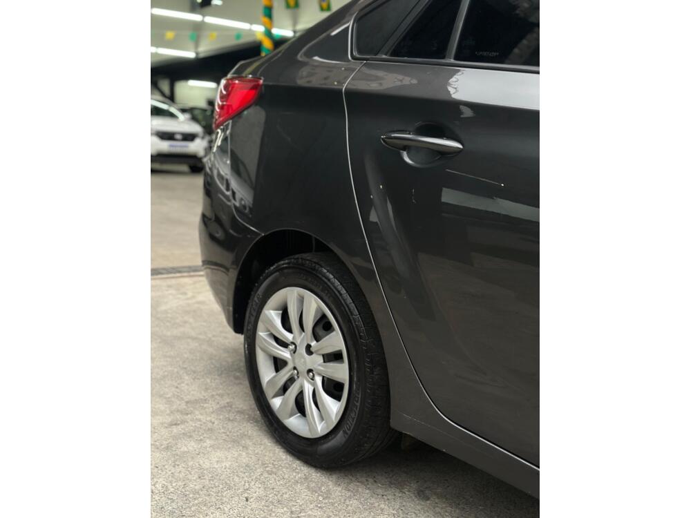 Hyundai HB20 S