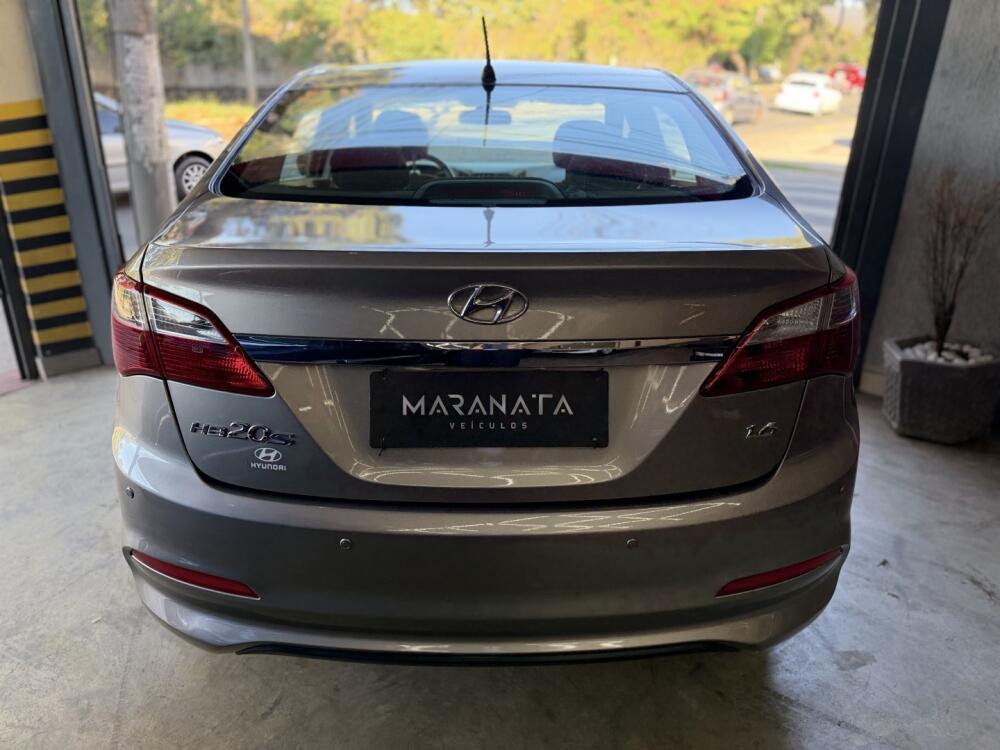 Hyundai HB20 S